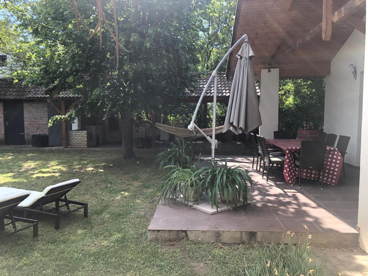 Five Season'S Lakehouse Balatonlelle Buitenkant foto
