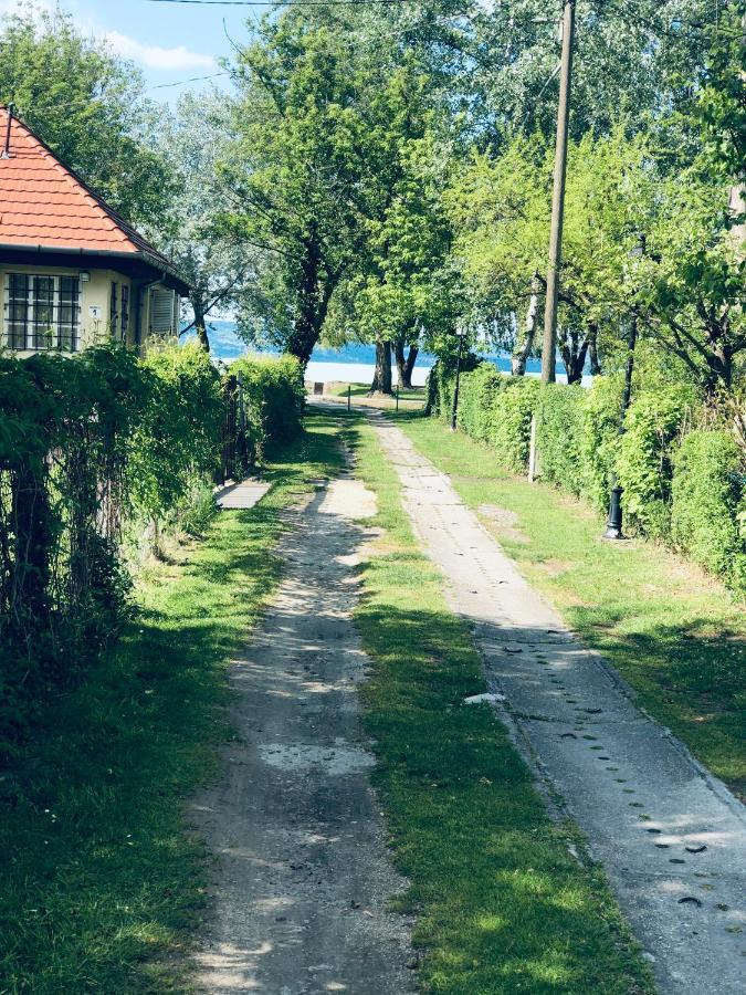 Five Season'S Lakehouse Balatonlelle Buitenkant foto